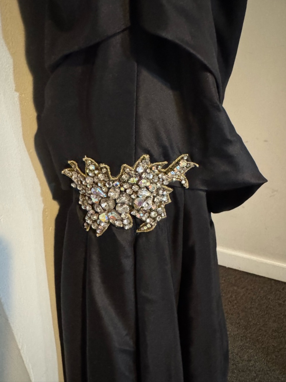 Amsale Black Strapless Evening Gown with Spaghetti Straps - Picture 4 of 13